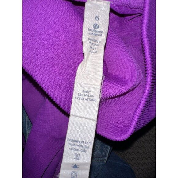 Lululemon Zone in Crop Purple Leggings Size 6 - Picture 13 of 15